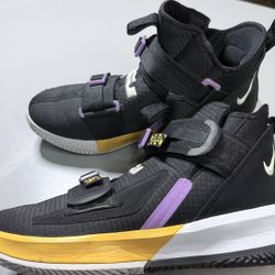 Size 9 LeBron Soldier 13