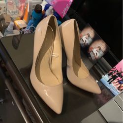 Jessica Simpson Beige Shoes For Sale
