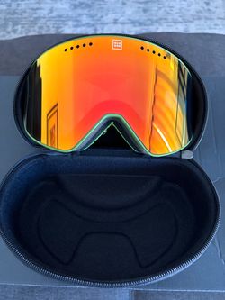 Madson Brand new snowboarding goggles