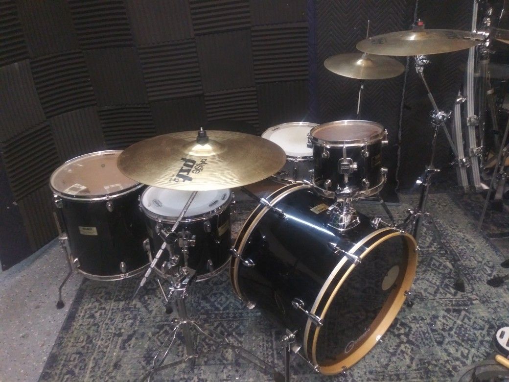 Mapex Venus complete drum set