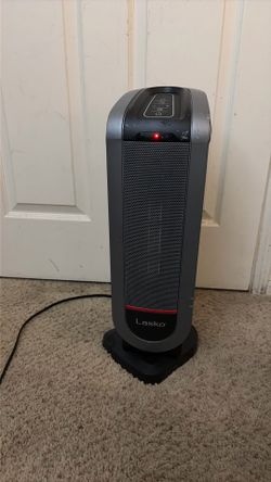 Lasko 1500W Oscillating Ceramic Tower Electric Space Heater Works Beautiful.