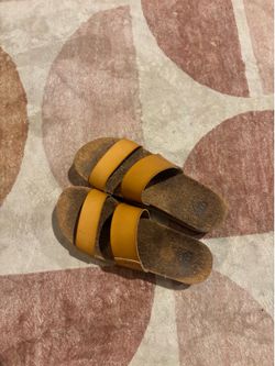 Reef sandals/slides size 9 women