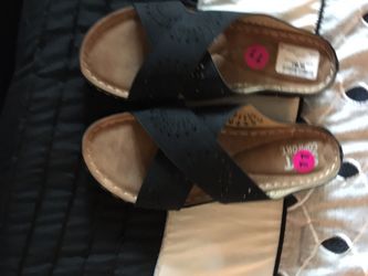 Woman memory foam shoes