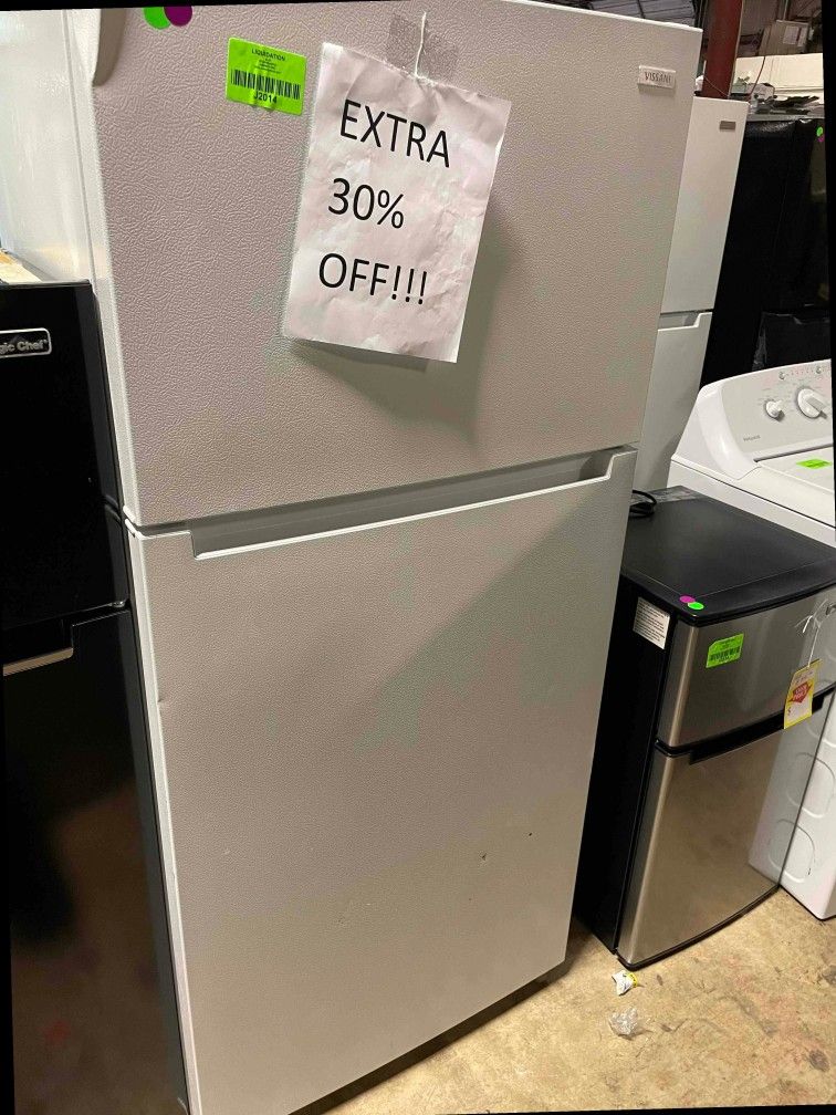 VISSANI MDTF18WHR 18 cu. ft. Top Freezer Refrigerator P0JM