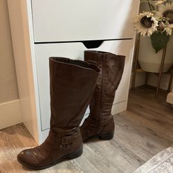 Brown Women Boots Size 9 