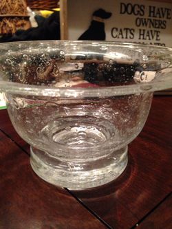 Decorative glass bowl