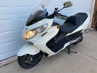 Suzuki Burgman AN400 ABS