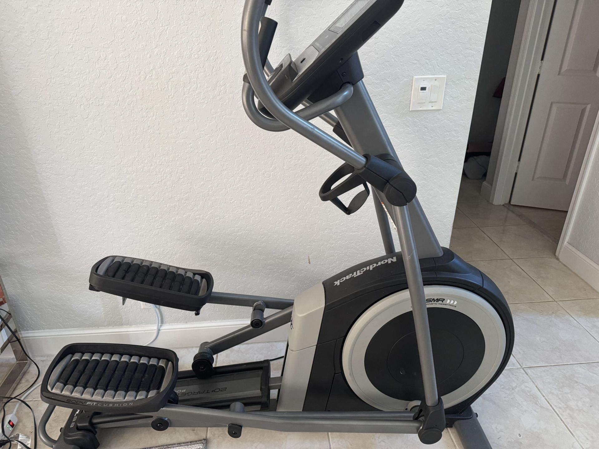 NordicTrack Commercial 9.9 Elliptical