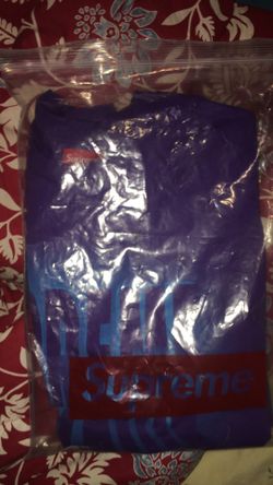 Supreme tee