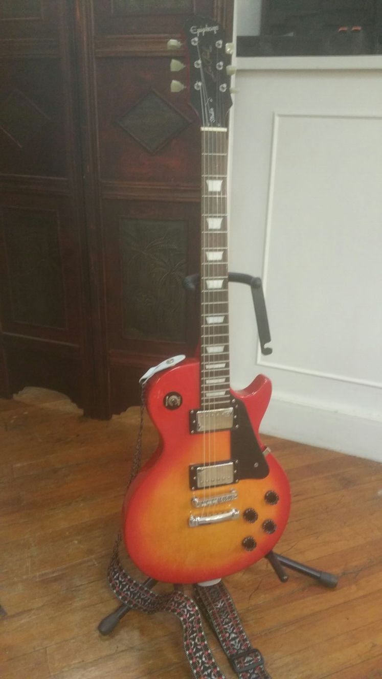 Les Paul guitar