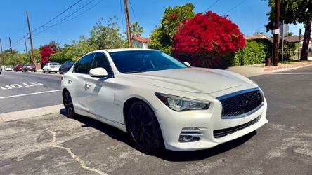 2015 Infiniti Q50