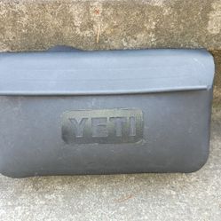 YETI Sidekick Dry 1L Waterproof Gear Case