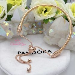 Pandora style adjustable bracelet in 925 silver.