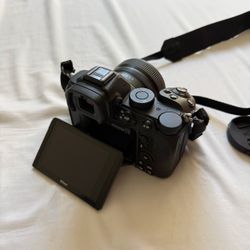 Nikon Z5 Mirrorless Camera