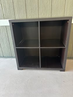 Mueble de cuatro departamentos para todo uso