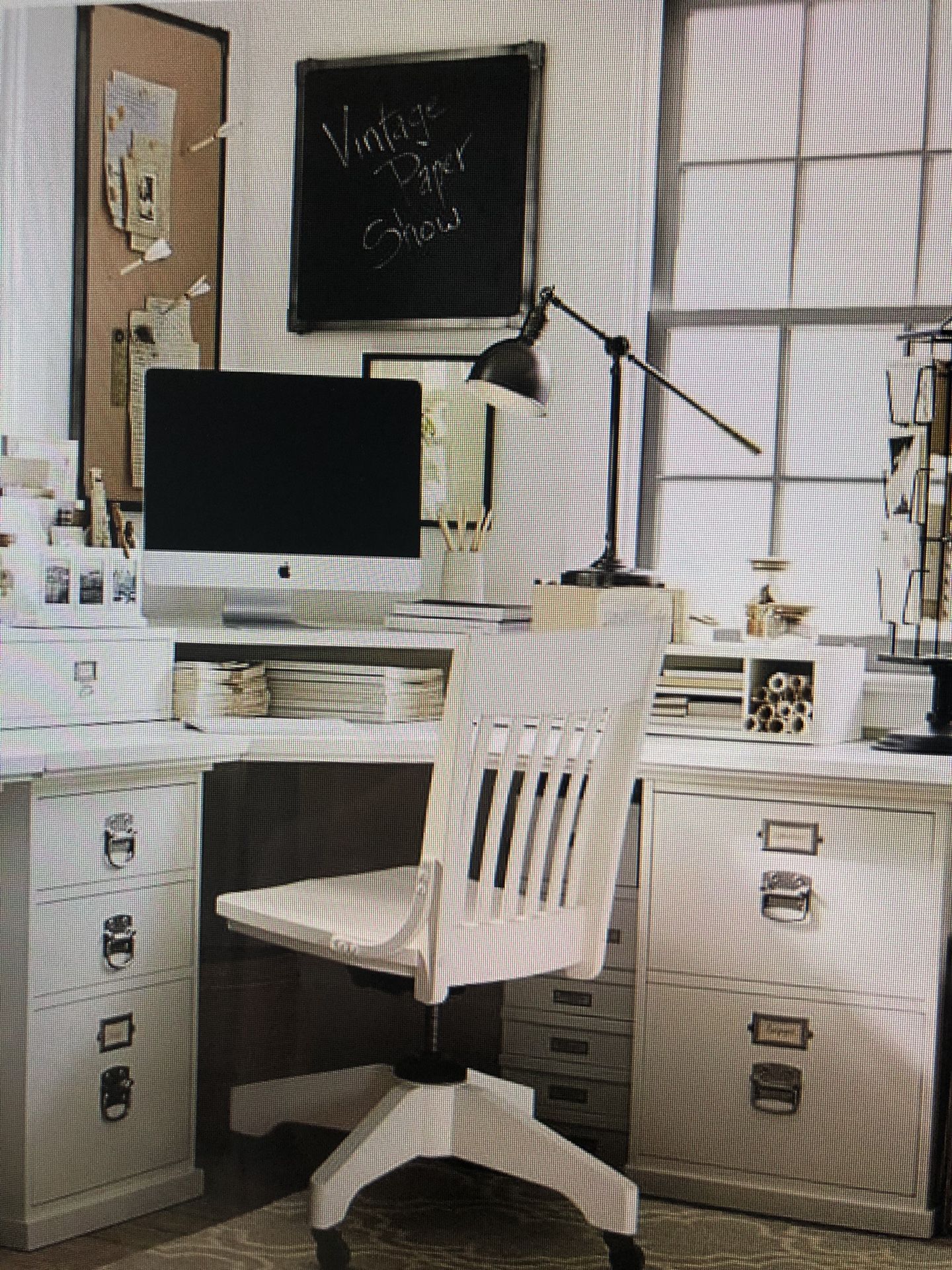 Pottery Barn Bedford Antique White Desk comes w/both Corner AND Straight desk top