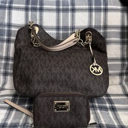Michael Kohrs Jet Set Signature Tote Bag With Matching Wallet 