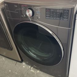 New Scratch And Dent LG Front Load Washer. 1 Year Warranty 