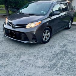 2019 Toyota Sienna