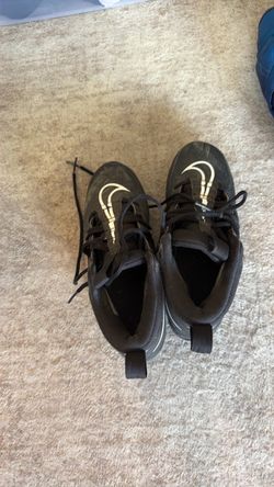Football cleats