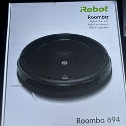 Roomba 694 Robot Vacuum with Self Charging, Works with Alexa, Good for Pet Hair, Carpets, Hard Floors