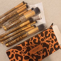 Cheetah Makeup brush Set