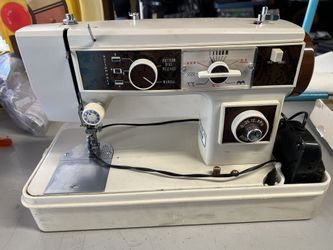 Vintage EMDEKO 5400 Sewing Machine