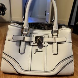 Guess Purse Handbag 