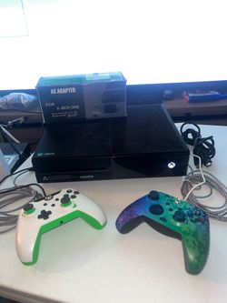 🎁 XBOX ONE Console Gift Bundle 2 White Green Blue controllers 2 player Fun + AC Adapter Power Supply WIRED
