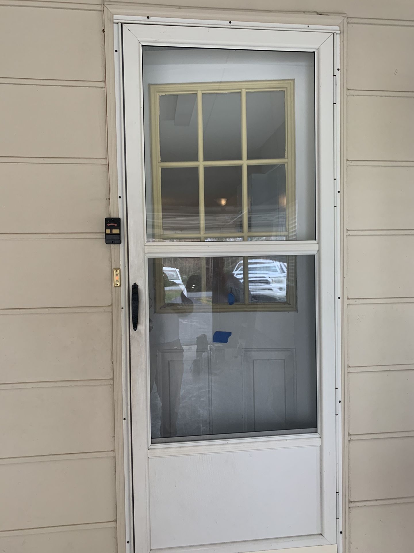 FREE STORM DOOR