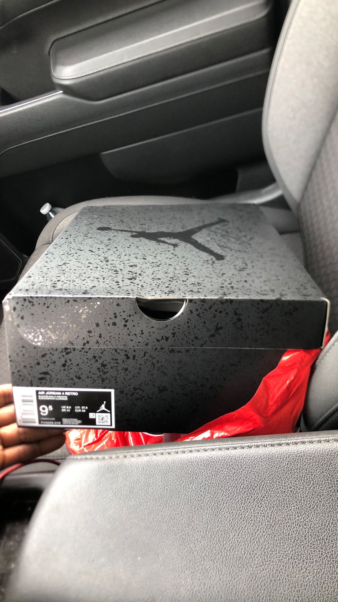 Black Cat” Jordan Retro 4