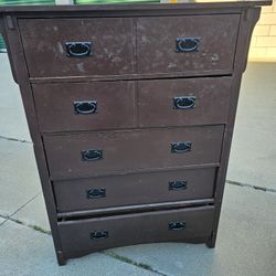 Dresser Drawers Off Track $20