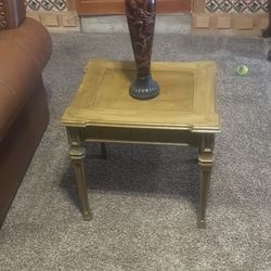 End Table Antigua Fibra De Vidrio