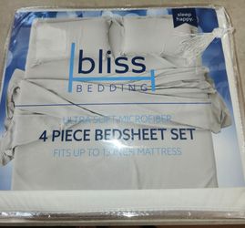 New Sealed Bliss Ultra Soft 4 Piece Queen Bedding Set