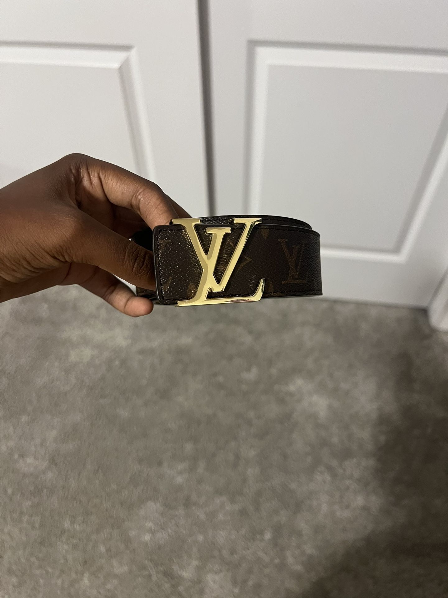Gold lv symbol belt 