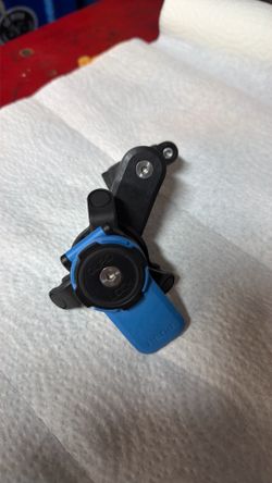 Quad lock motorcycle phone mount