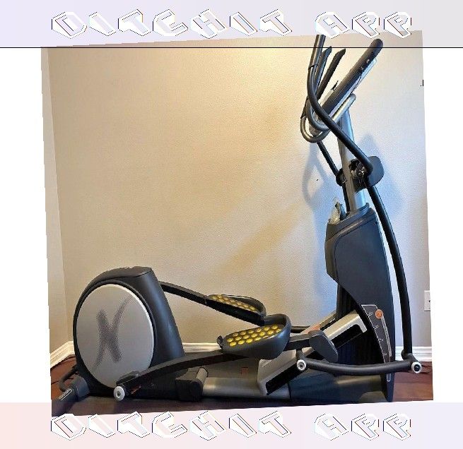 Life Fitness Treadmill Club Quality Exercise Machine federal decade