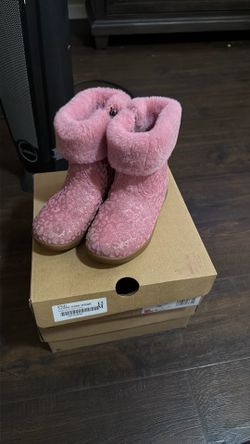 Girls Uggs