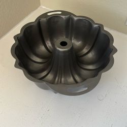 Nordic Ware Bundt Cake Pan