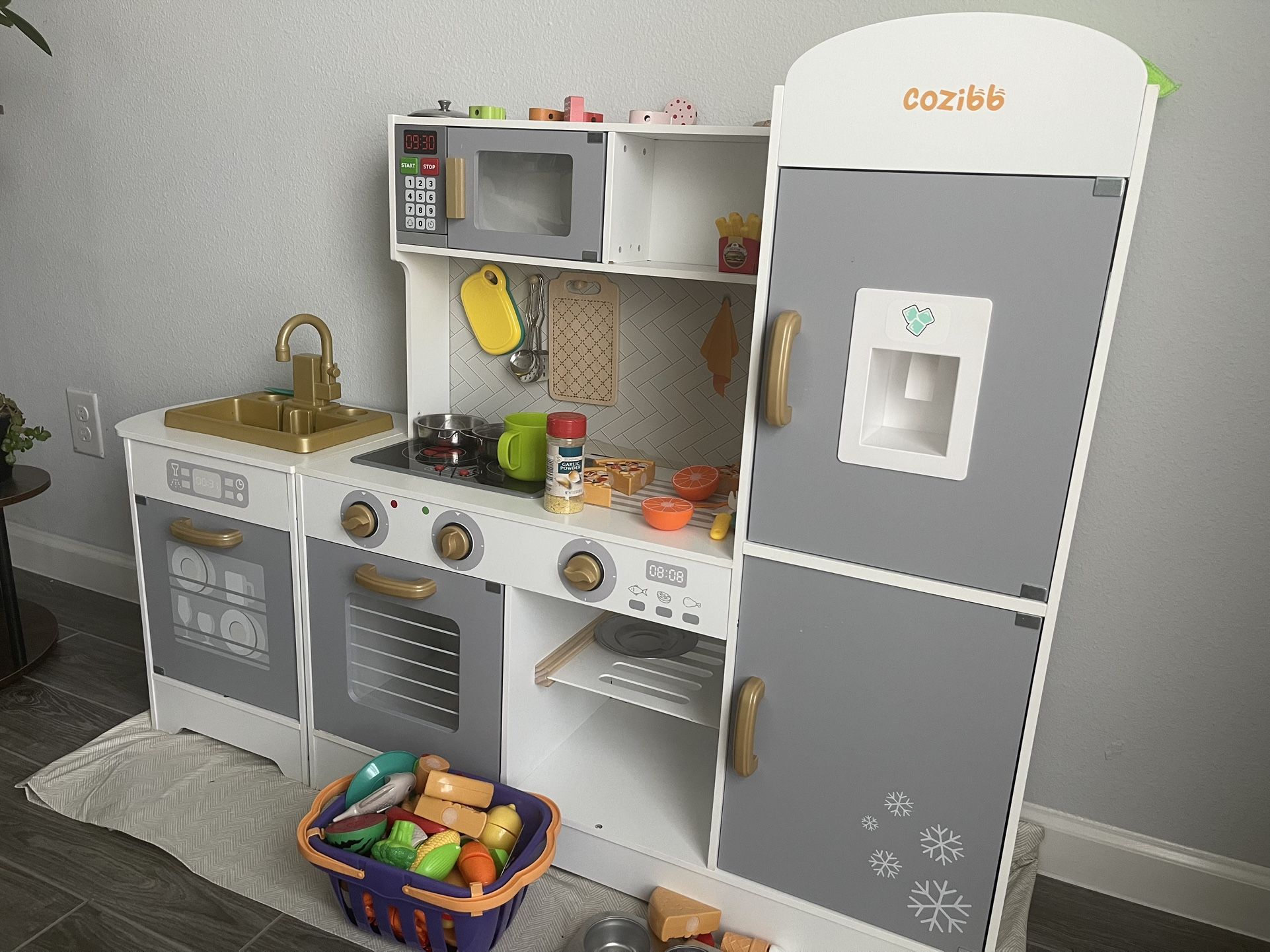 Wooden Play Kitchen Toy Set with food toys