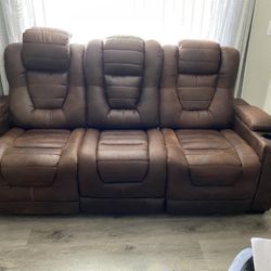 Recliner sofa
