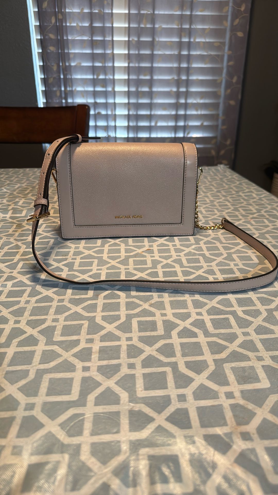 MICHAEL KORS LIGHT PINK LEATHER LARGE CHAIN CROSSBODY Bag