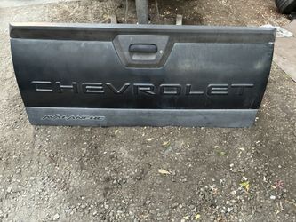Chevrolet Avalanche Tailgate
