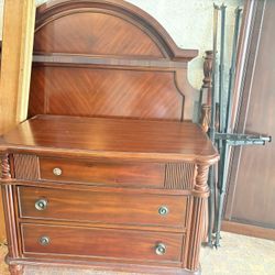 Full/Queen Bedroom Set