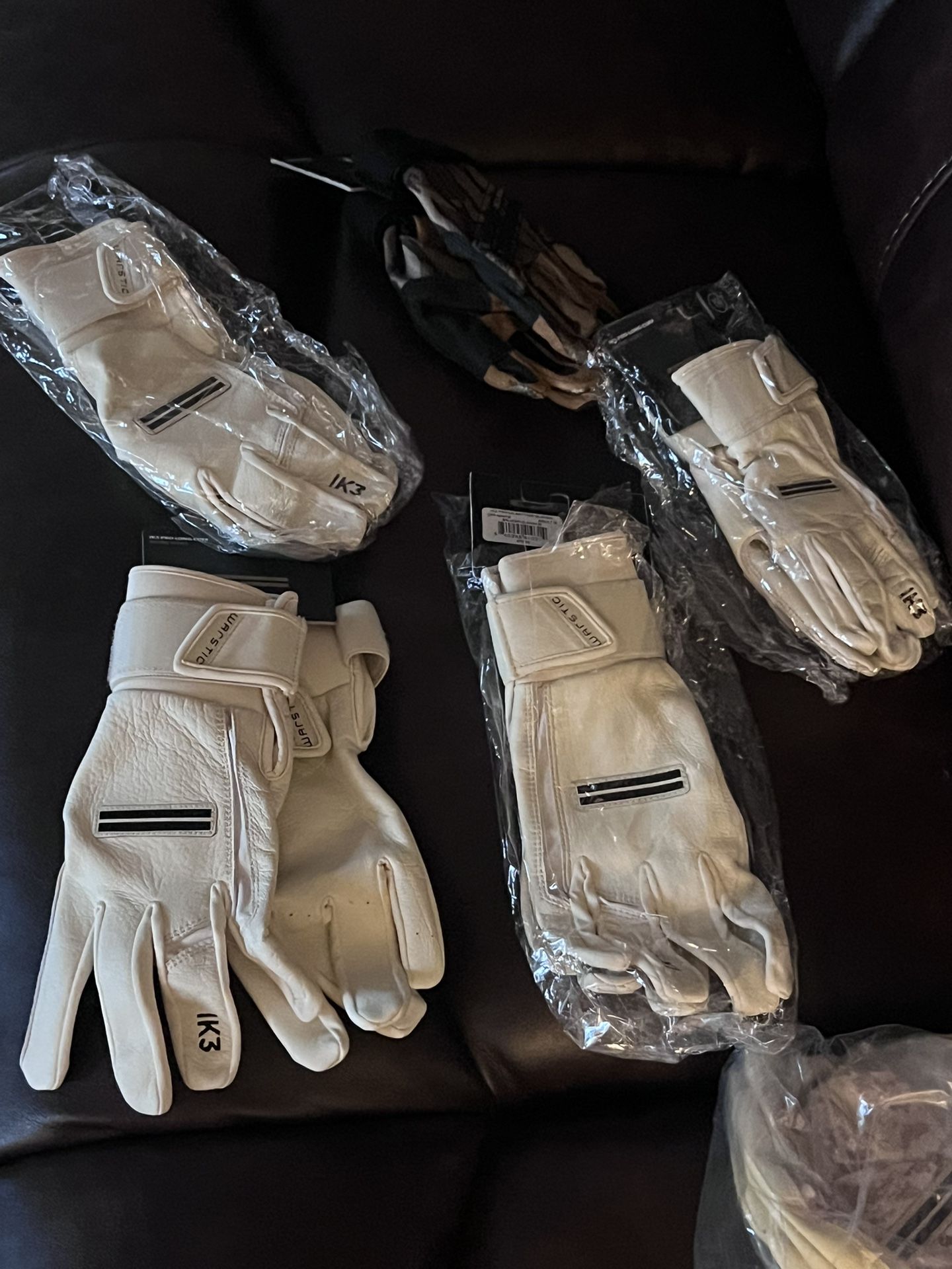 Ik3 PRO LC Batting Gloves