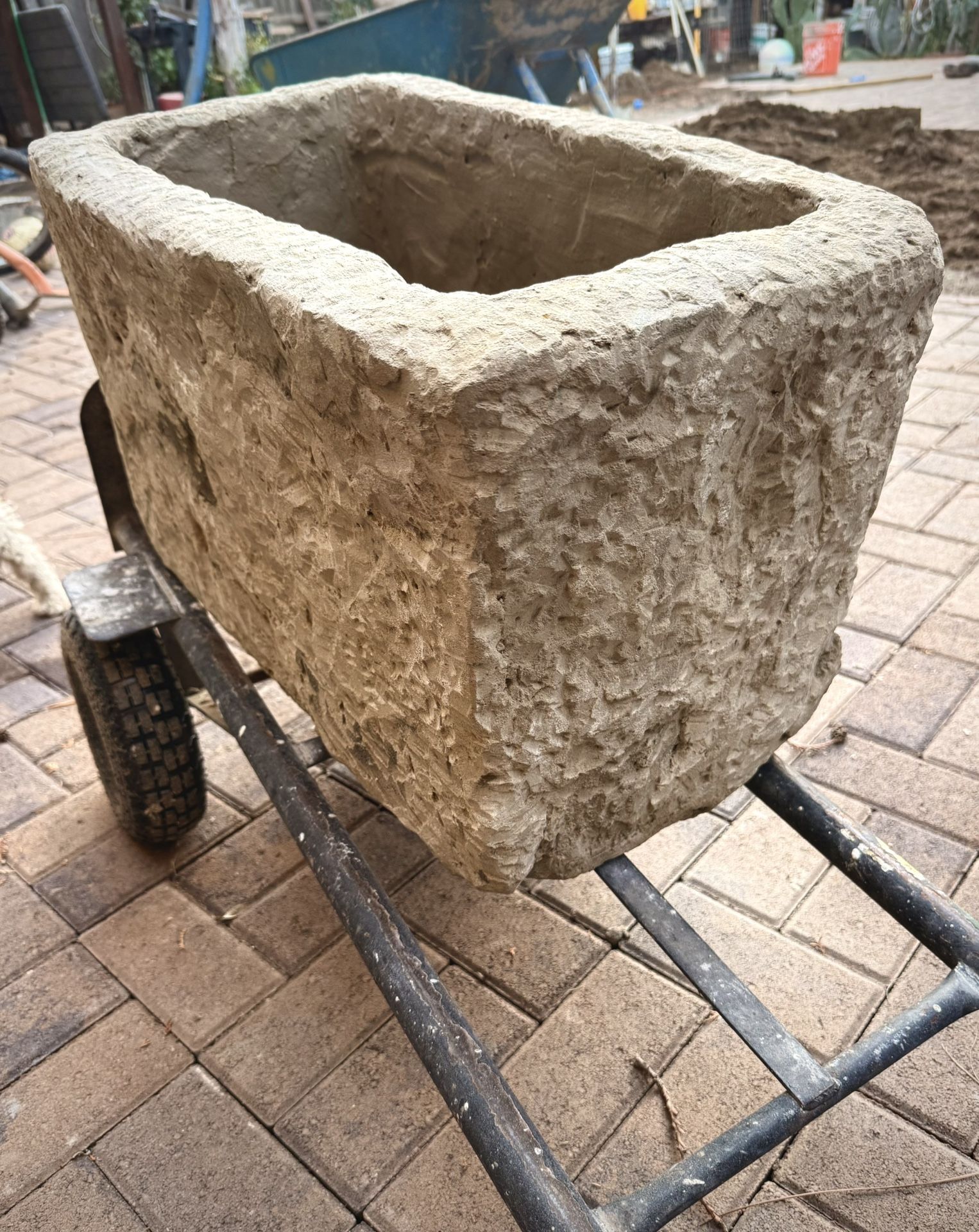 Habré Carved Faux Limestone Trough