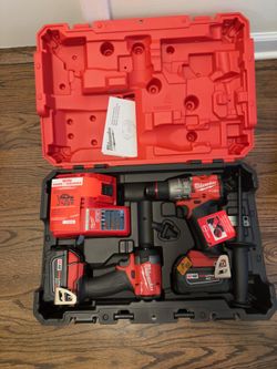 M18 FUEL 18V Lithium-Ion Brushless Cordless Hammer Drill and Impact Driver Combo Kit (2-Tool) with 2