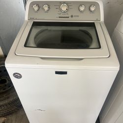 Maytag Washer And LG Gas Dryer 