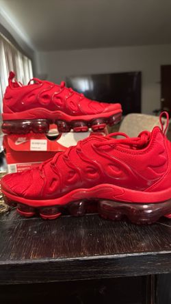 Nike air vapormax plus red