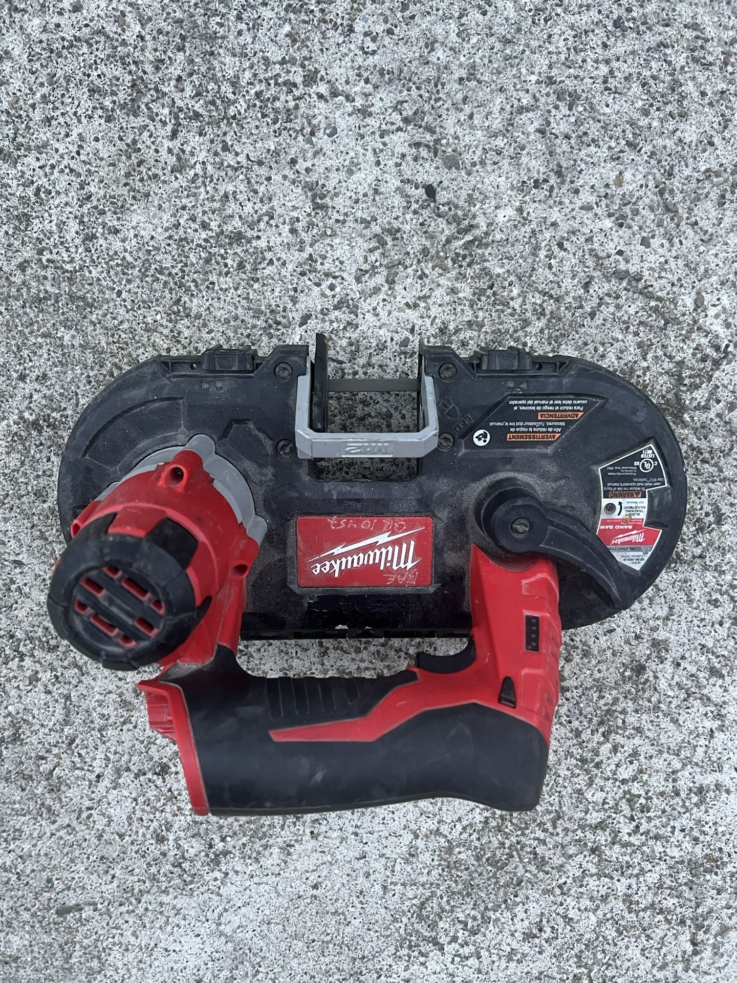 Milwaukee cordless bandsaw